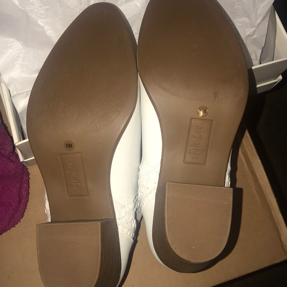 😍New White Faux Leather Booties❤️ - Picture 5 of 7